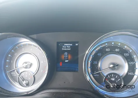 2013 Chrysler 300 Motown из США, поврежденный, VIN 2C3CCAAG7DH520739